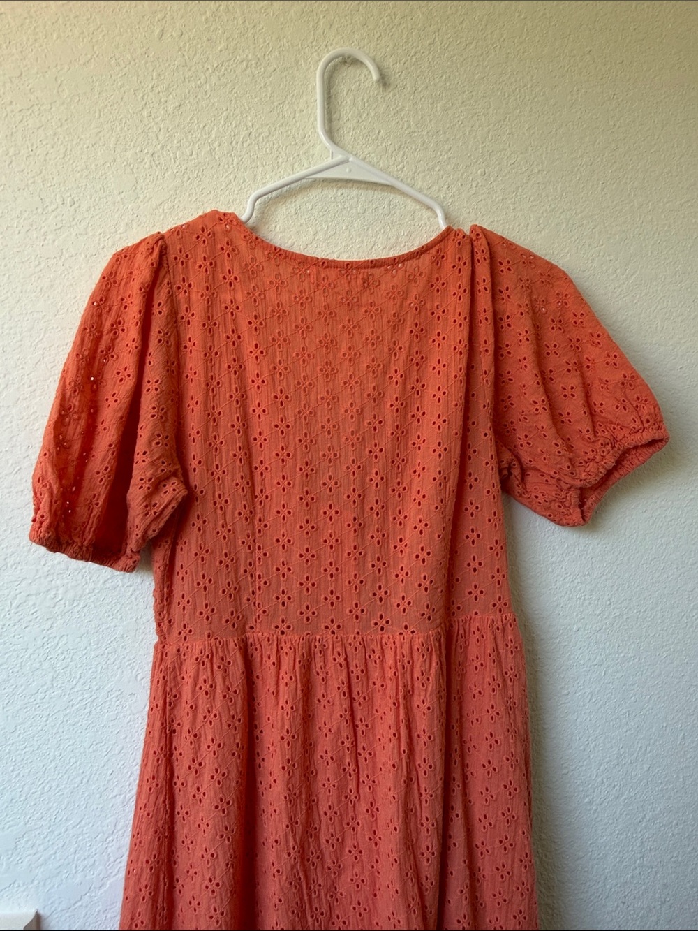 All In Favor Dress Size Medium (M) Eyelet Fabric - Picture 6 of 7